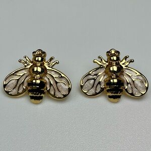 🐝Adorable Black & Ivory GoldTone Bumblebee Earrings Lightweight Hypoallergenic